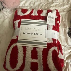 Red and White Luxury Throw